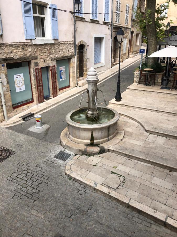 Fontaine Aups Exterior foto
