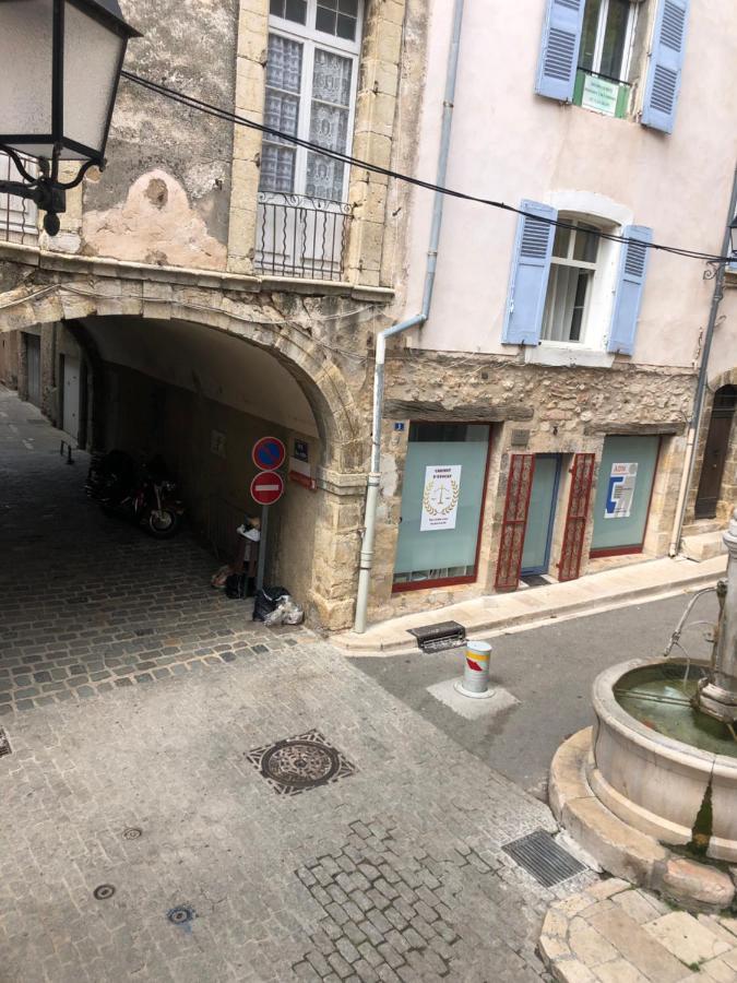 Fontaine Aups Exterior foto